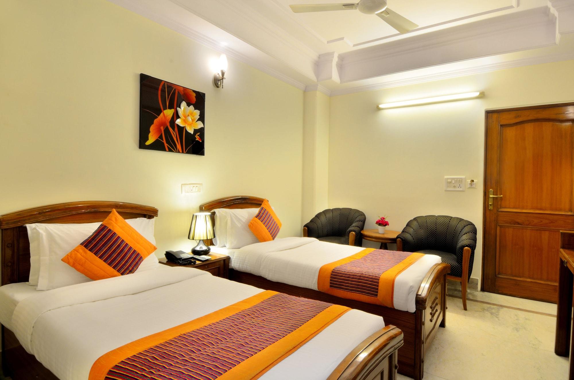 Hotel Pablas International, New Delhi, Near Metro Екстериор снимка