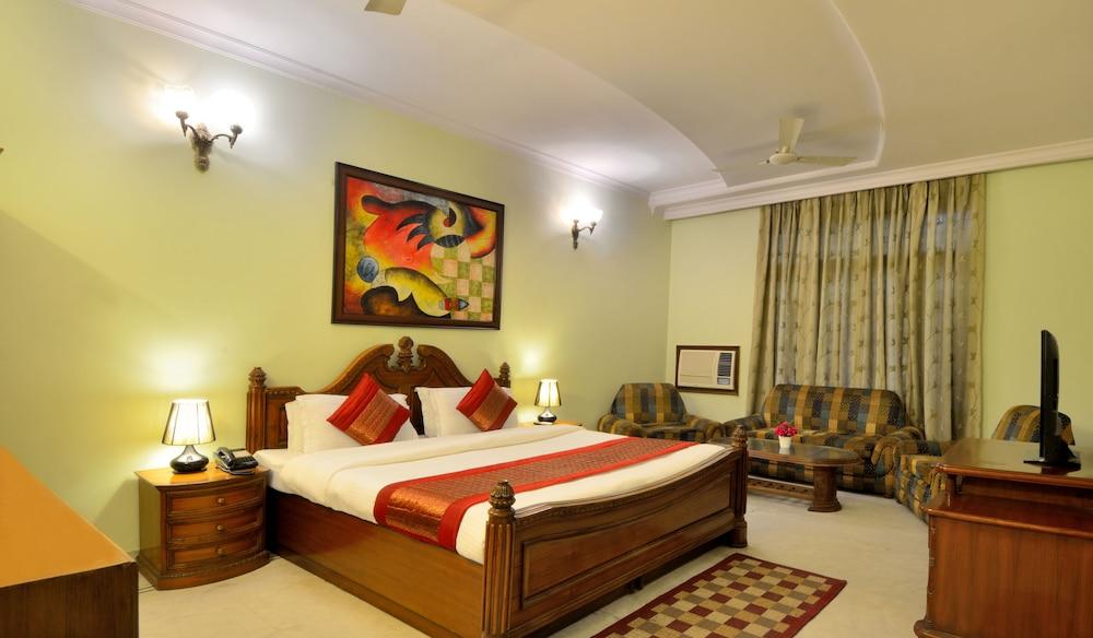 Hotel Pablas International, New Delhi, Near Metro Екстериор снимка