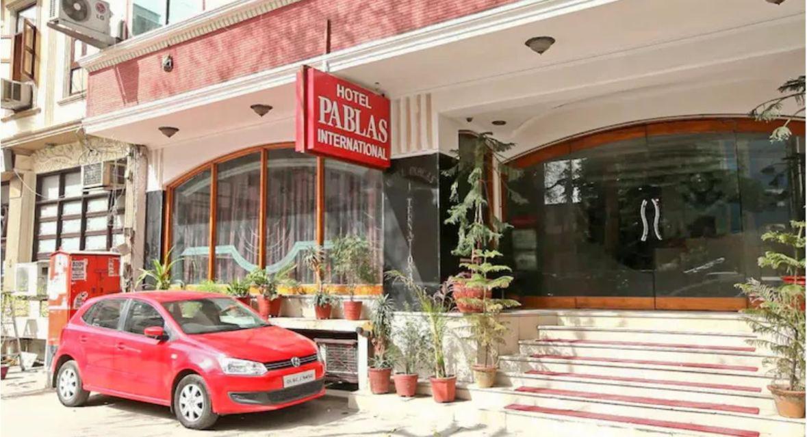 Hotel Pablas International, New Delhi, Near Metro Екстериор снимка
