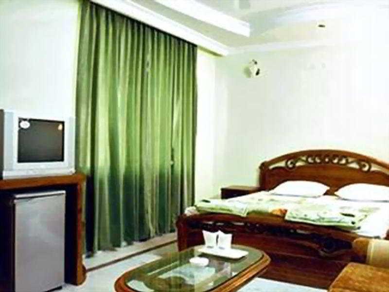 Hotel Pablas International, New Delhi, Near Metro Екстериор снимка